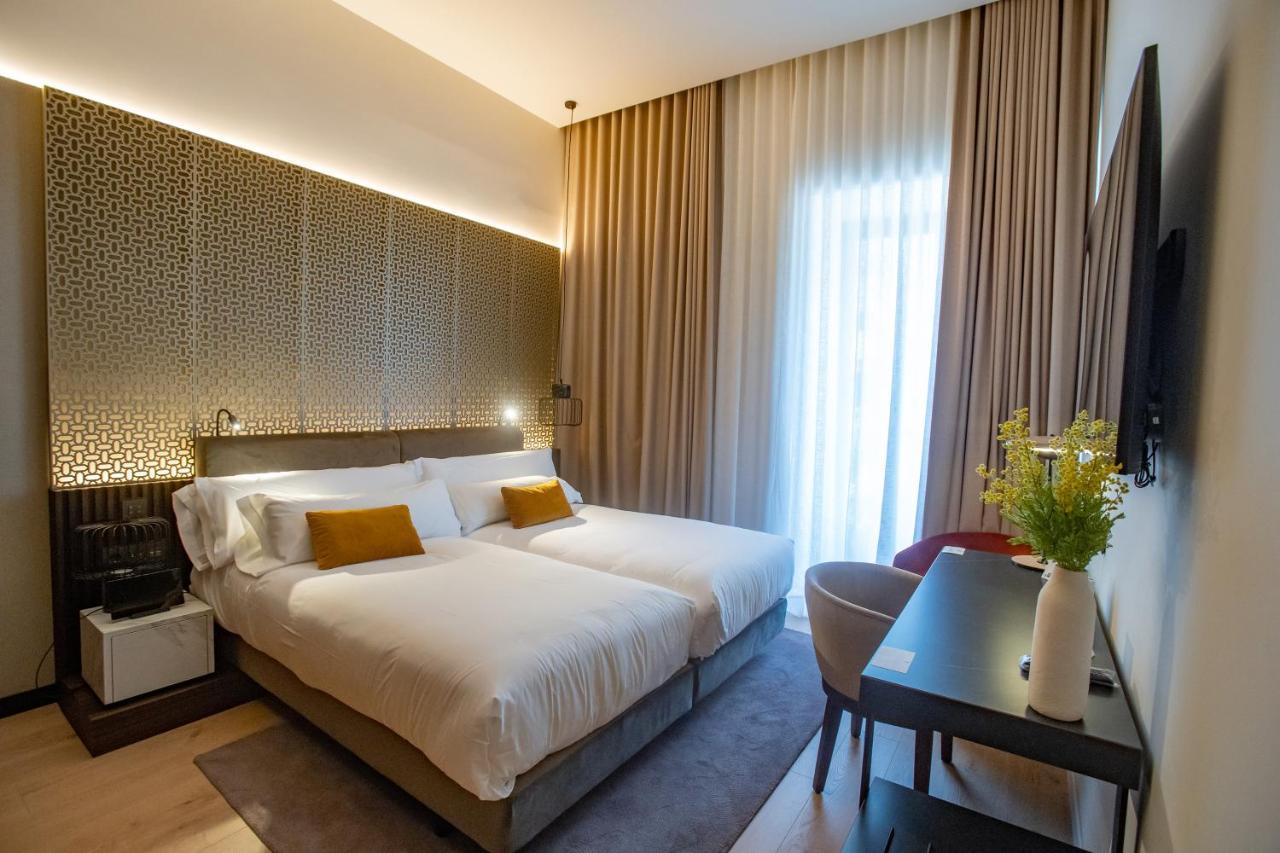 Soho Boutique Catedral Hotel Sevilla Bagian luar foto