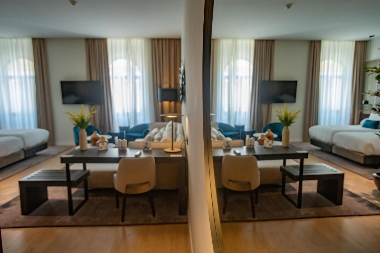 Soho Boutique Catedral Hotel Sevilla Bagian luar foto